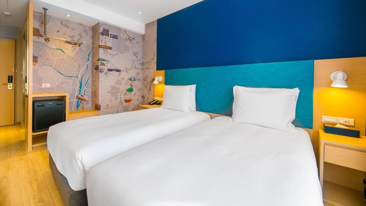 Holiday Inn Express Taichung Fengchia By Ihg Экстерьер фото