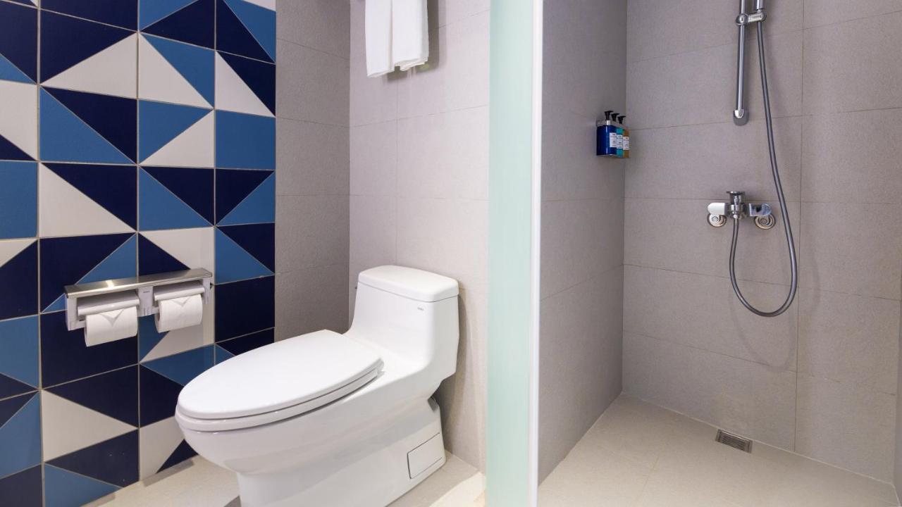 Holiday Inn Express Taichung Fengchia By Ihg Экстерьер фото