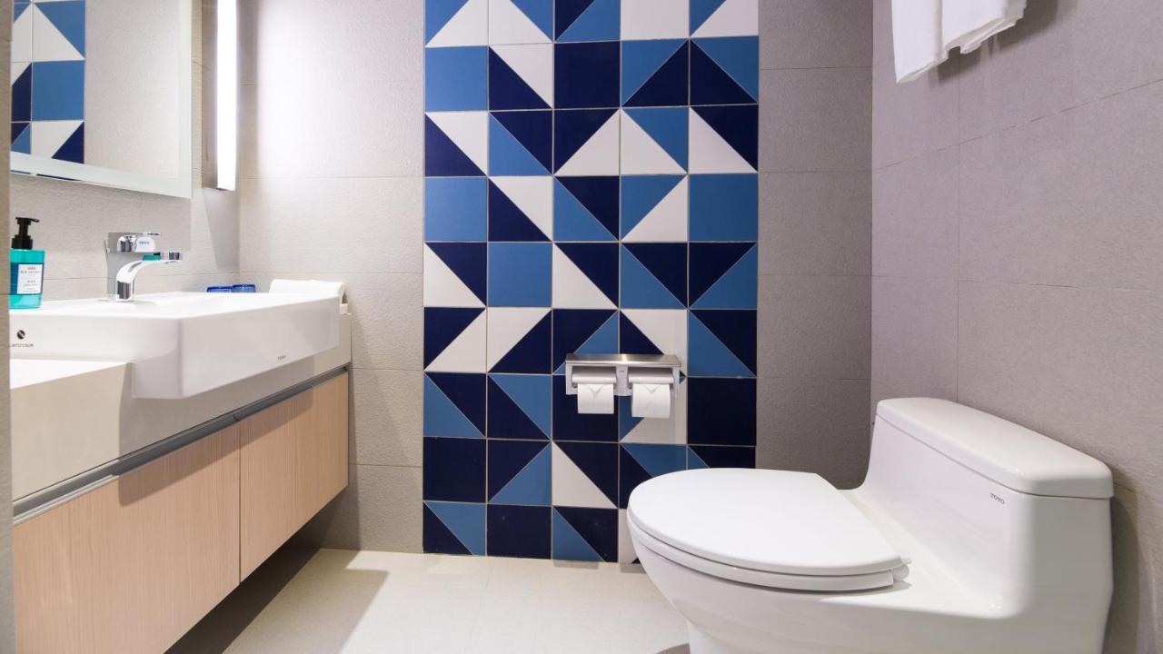 Holiday Inn Express Taichung Fengchia By Ihg Экстерьер фото