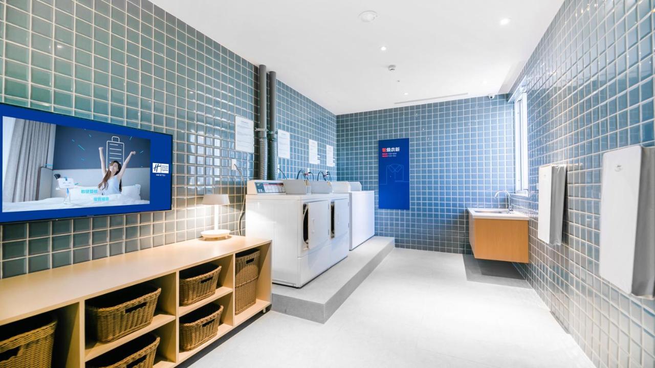 Holiday Inn Express Taichung Fengchia By Ihg Экстерьер фото