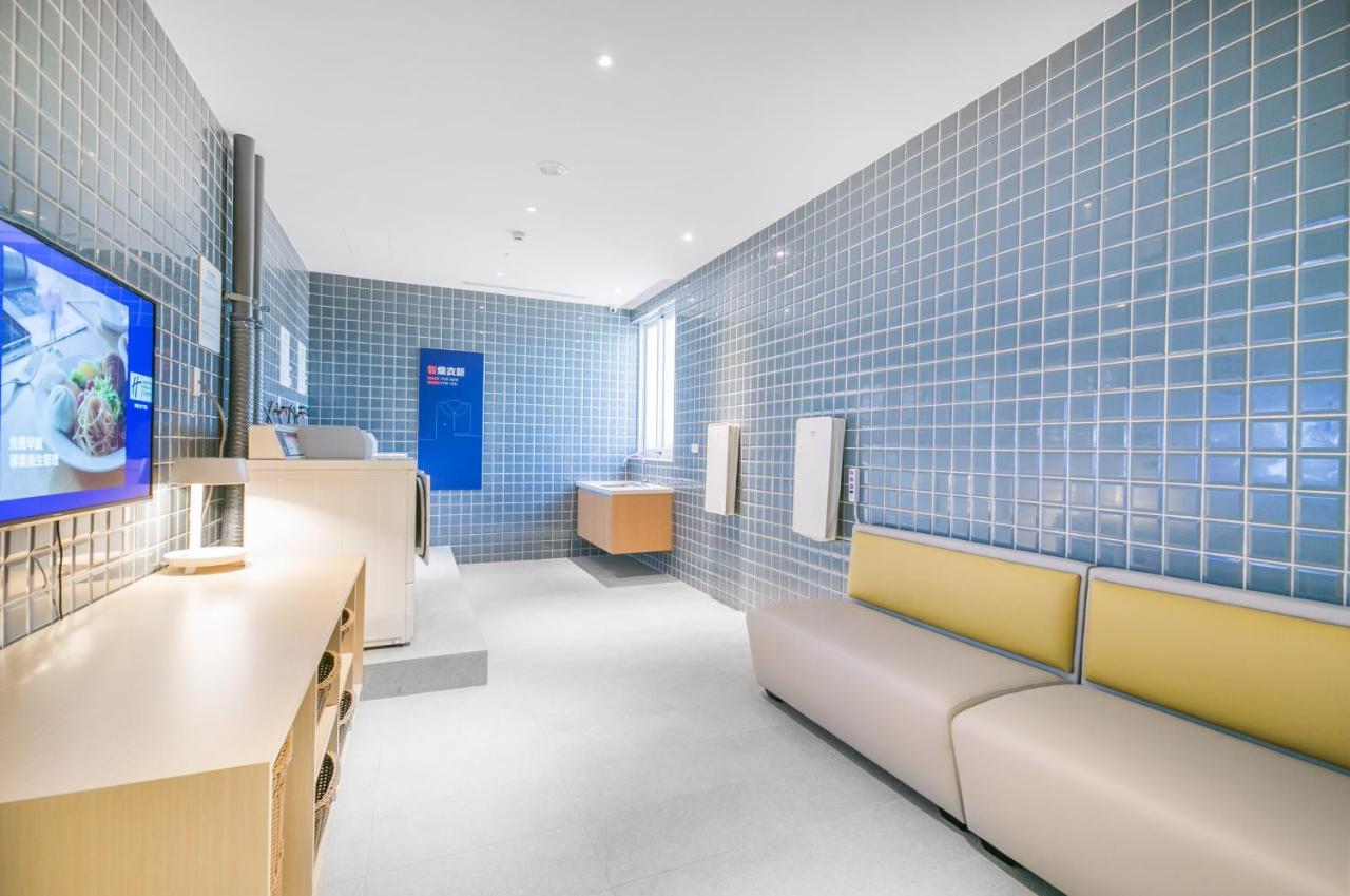 Holiday Inn Express Taichung Fengchia By Ihg Экстерьер фото