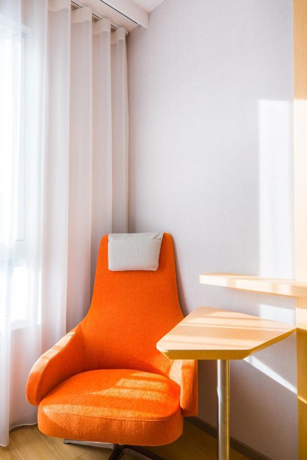 Holiday Inn Express Taichung Fengchia By Ihg Экстерьер фото